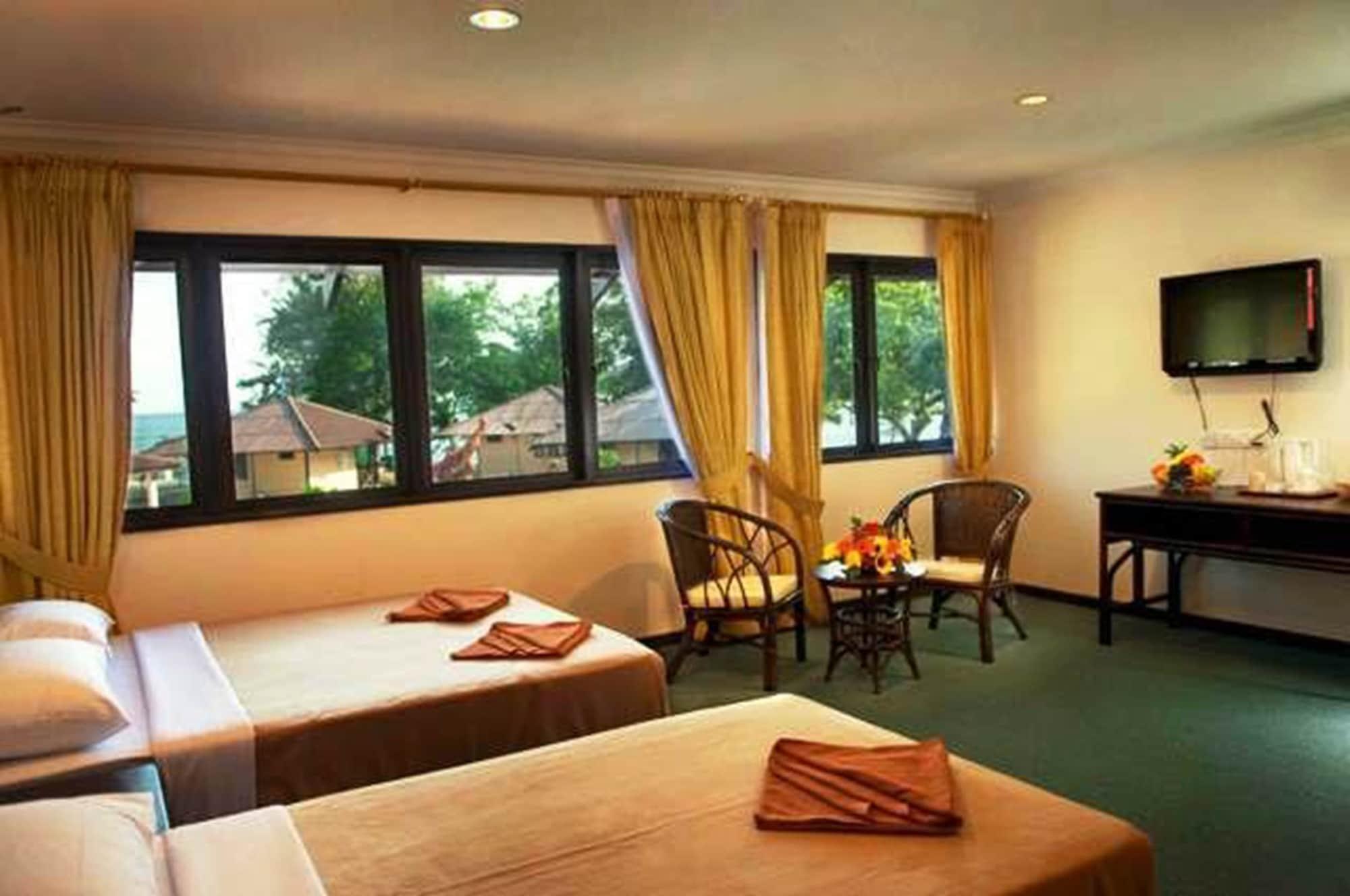 Pangkor Sandy Beach Resort Kampong Pasir Bogak Exterior photo
