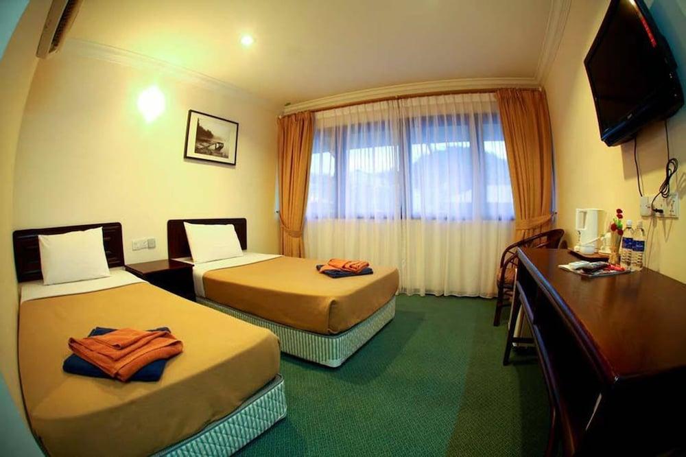 Pangkor Sandy Beach Resort Kampong Pasir Bogak Exterior photo
