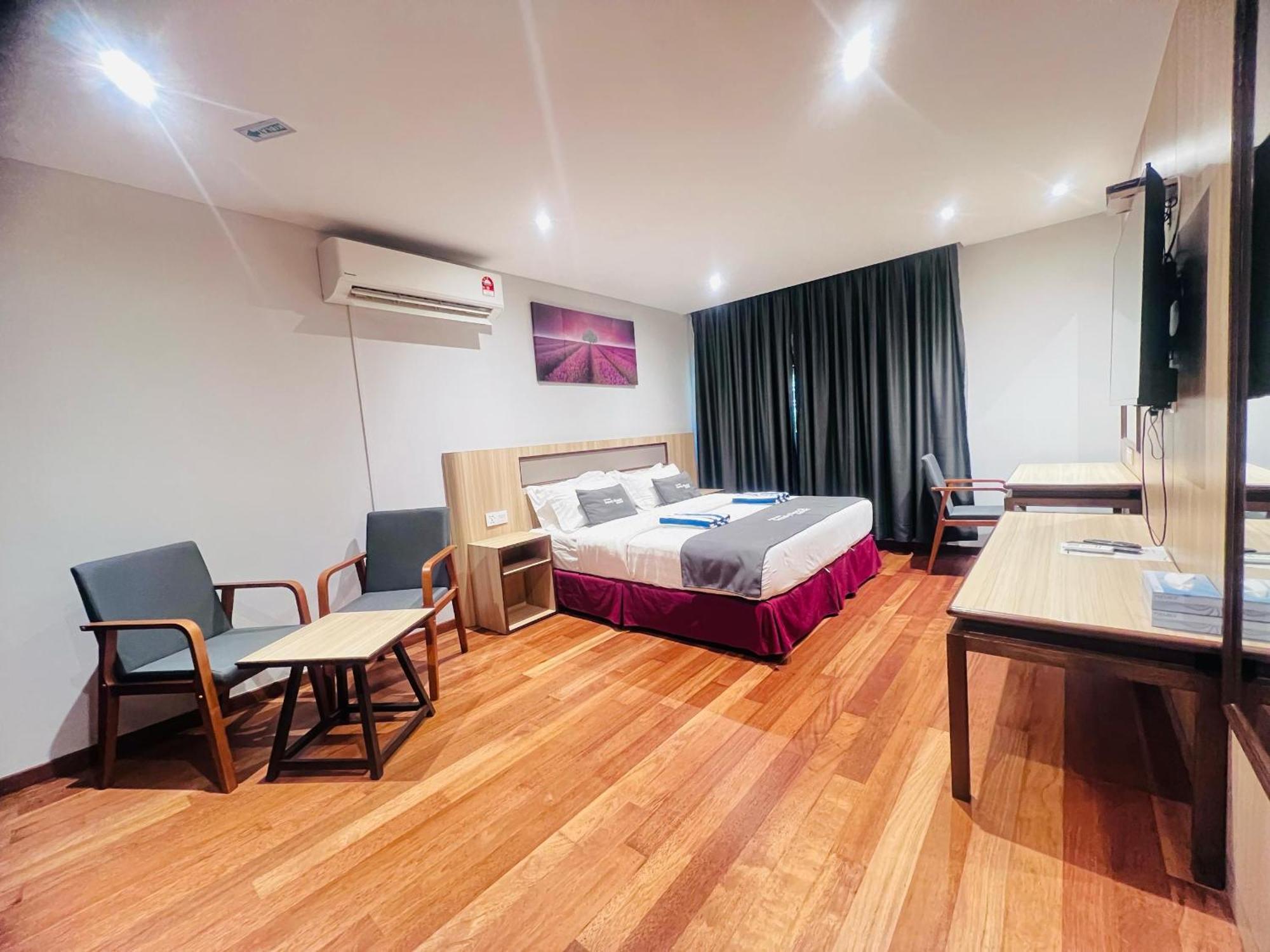 Pangkor Sandy Beach Resort Kampong Pasir Bogak Exterior photo