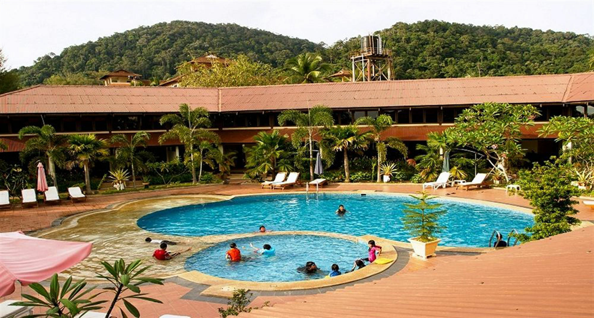Pangkor Sandy Beach Resort Kampong Pasir Bogak Exterior photo